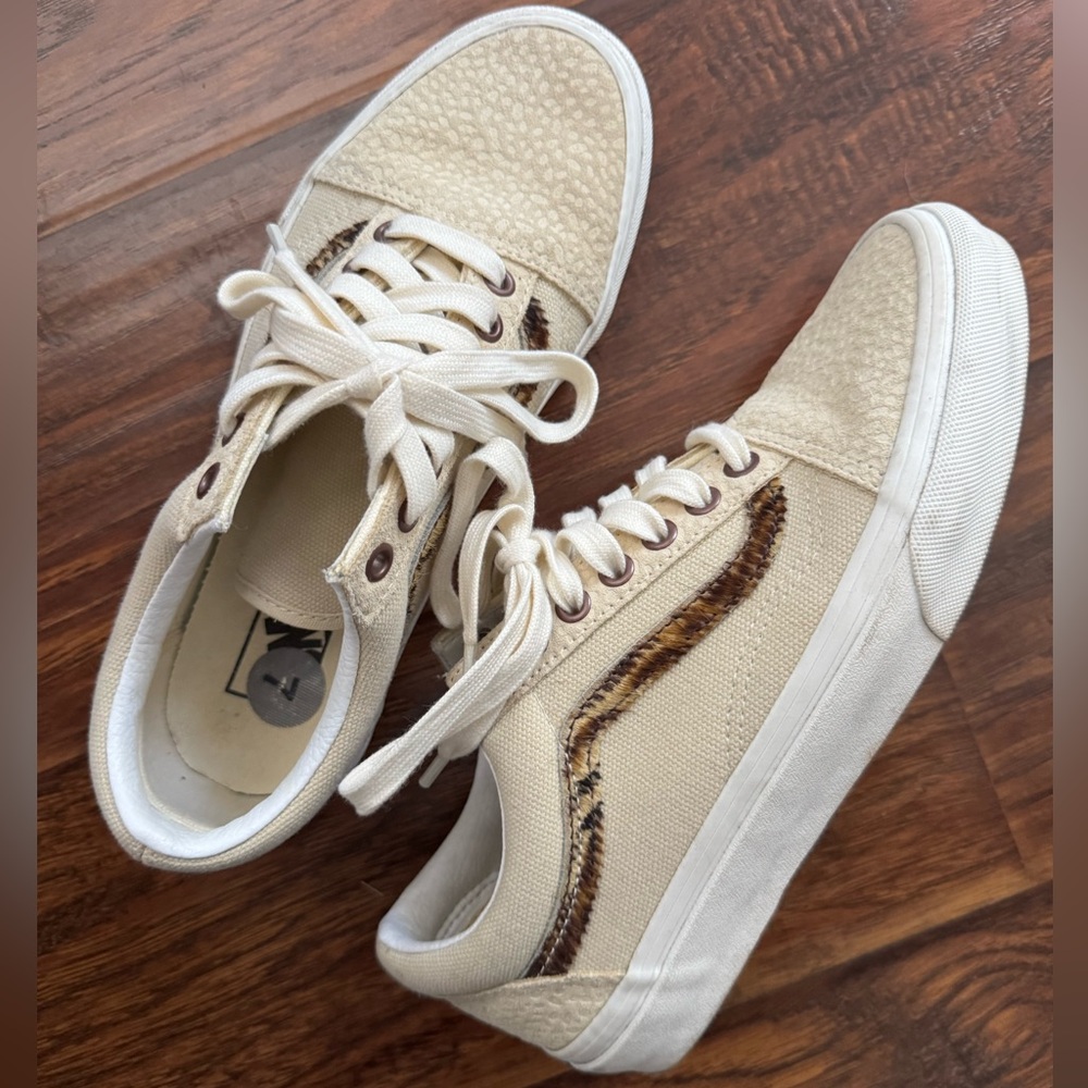 Vans Women's Beige and Tan Sneakers